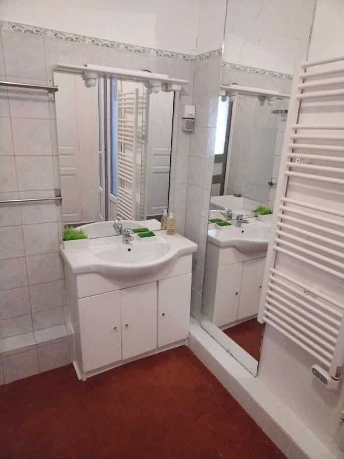 QUARTIER DES CREATEURS la plaine cours julien chambre privée dans appartement Marsella Exterior foto