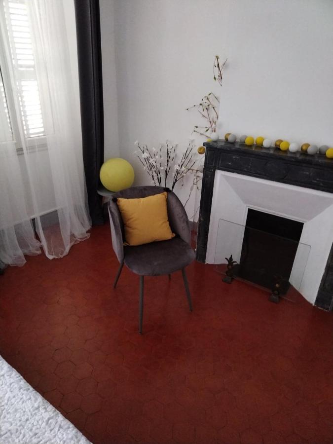 QUARTIER DES CREATEURS la plaine cours julien chambre privée dans appartement Marsella Exterior foto